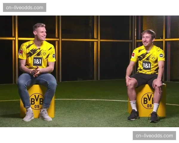 实时：帕斯拉克替补登场完成百场里程碑，多特蒙德主场向其致敬