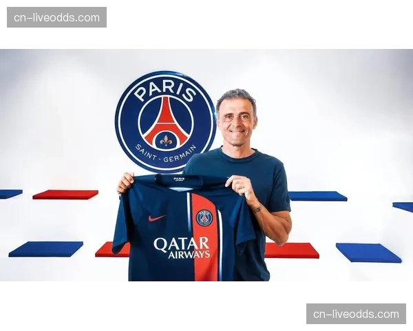 官宣：欧足联代表团抵达巴黎，考察法兰西大球场欧冠决赛筹备情况