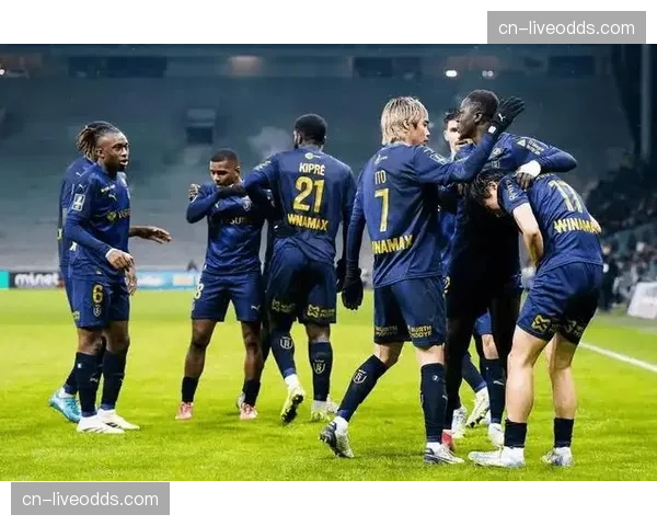 莱切0-0维罗纳保级战，两队合计仅3次射正凸显防守僵局